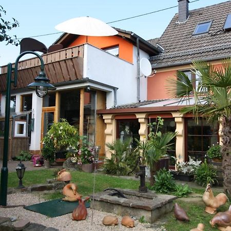 Eifelvulkan Neichen Zewnętrze zdjęcie